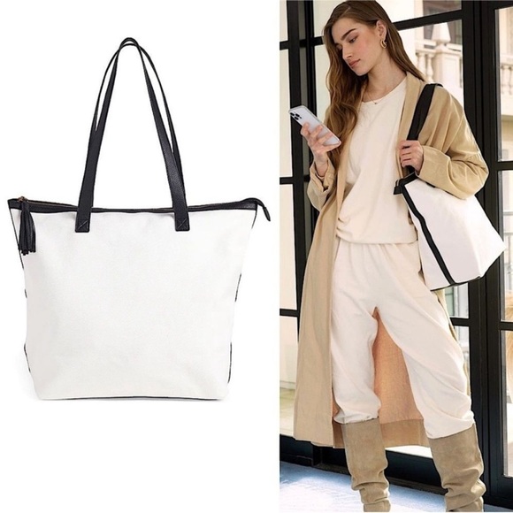 NWT Walter Baker Carly White Canvas and Vegan Leather Day Tripper Bag - Picture 1 of 6